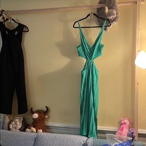 Chic Backless Green Dress